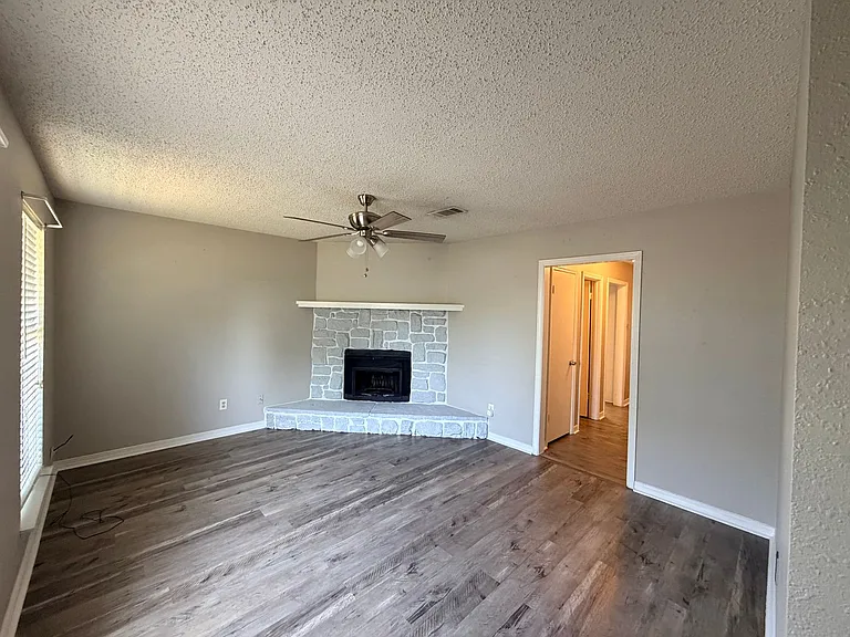 9990 Smugglers Cove Ln — Photo 4