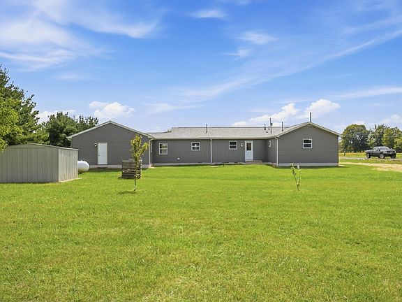 3rd image of 8720 Gerich Lilly Rd