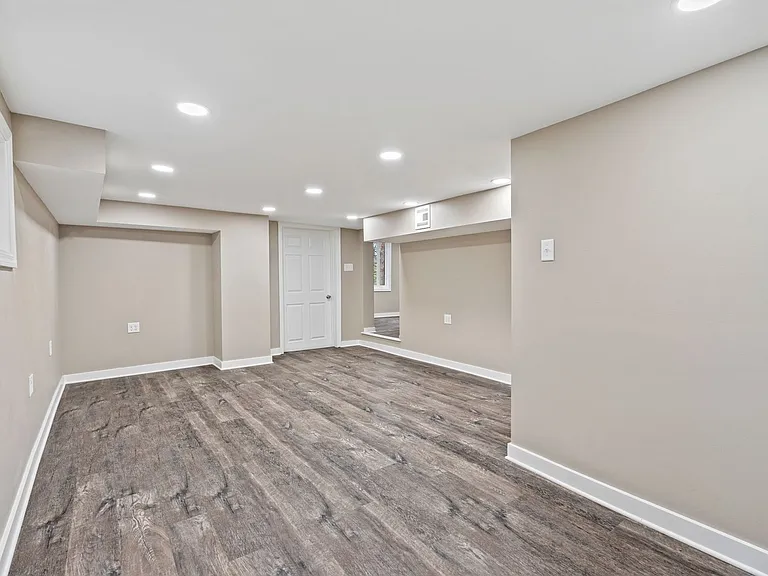 2215 Lehigh St — Photo 27