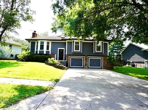 1623 SE Silkwood Ln, Lees Summit, MO 64063