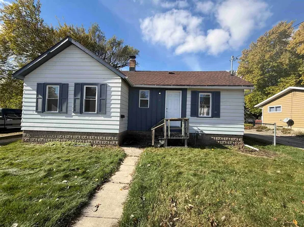 412 N Hickory St, Fond Du Lac, WI 54935