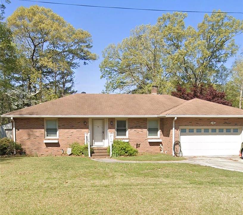 1st image of 2112 Christopher Dr