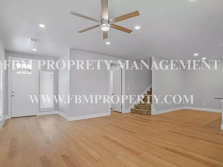 5018 Villas Dr — Photo 7
