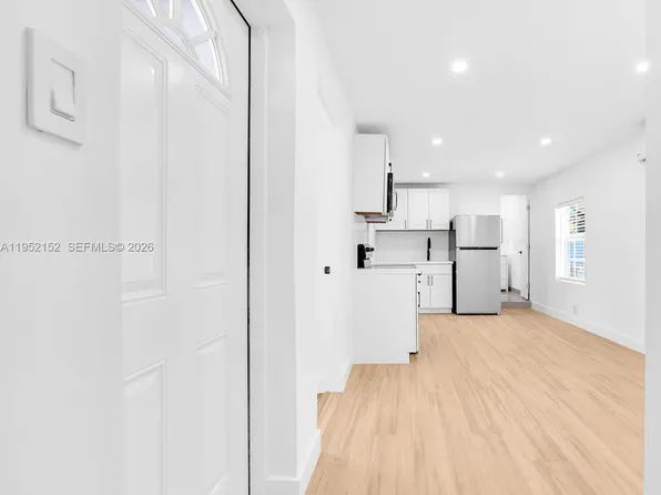 2419 Coolidge St, Hollywood, FL