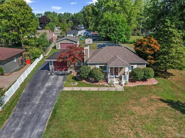 146 Chaney St, Van Buren Township, MI 48111