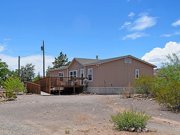 4th image of 1108 Evergreen Dr