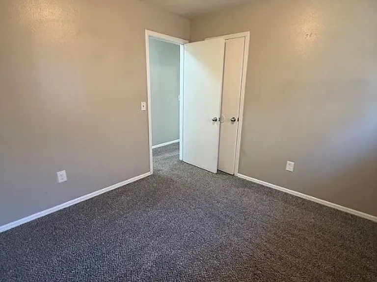 3024 Hillside Dr — Photo 18