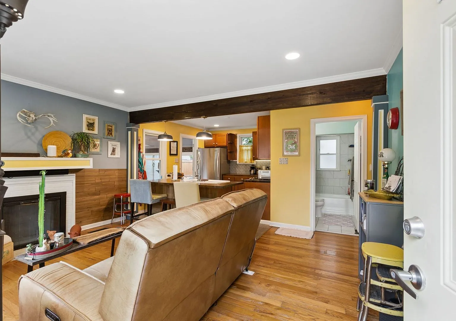 Unique Home in the Heart of Clintonville! — Photo 3