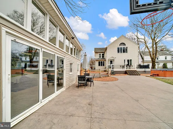 1433 Lawrence Rd, Lawrence Township, NJ 08648