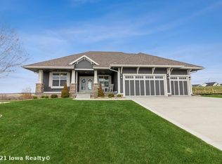 1905 Redbud St, Norwalk, IA 50211