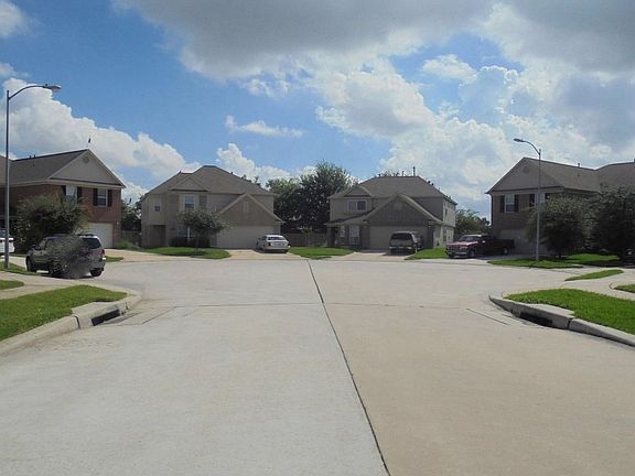 5th image of 1002 Thicket Hill Ct