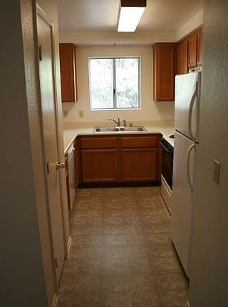 3rd image of 2180 Highpointe Dr APT 201