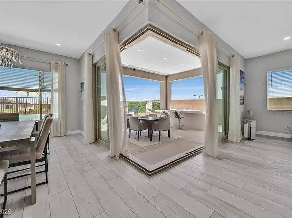 112 Springbough Ln, Las Vegas, NV 89138