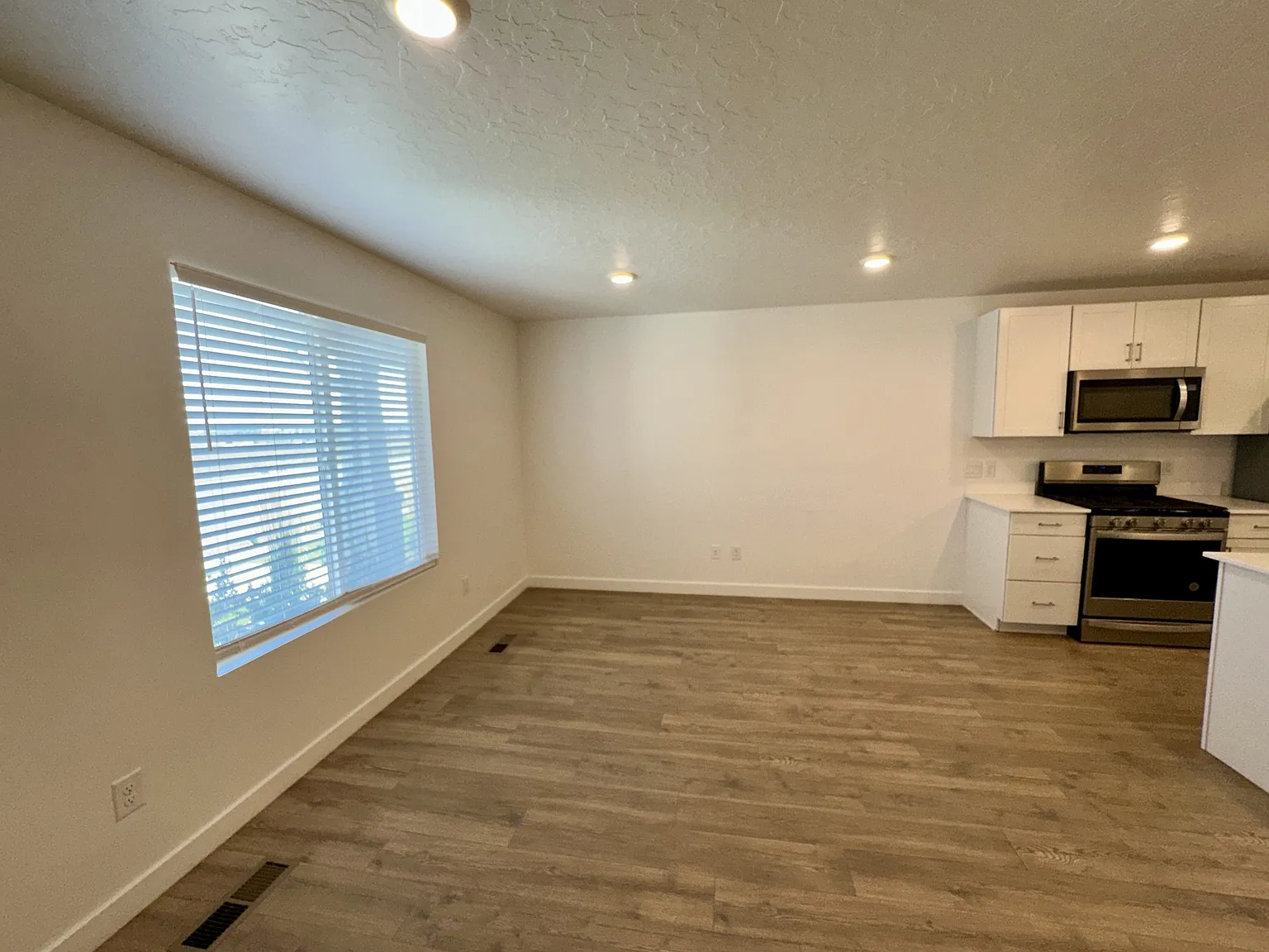 637 N Old Ranch Rd - ELB - 1 — Photo 3