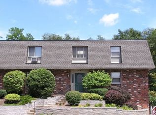 1012 Raritan Dr APT 203, Saint Louis, MO 63119
