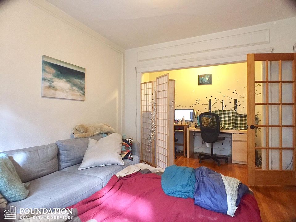 2nd image of 2001 Commonwealth Ave APT 27
