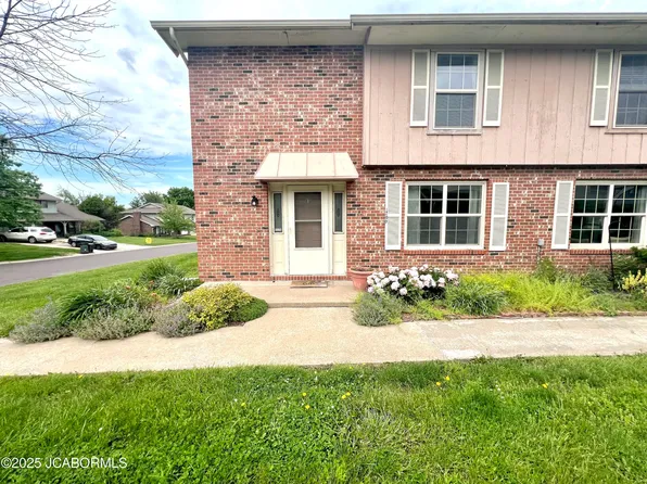 1700 N Lakewood Dr, Columbia, MO 65202