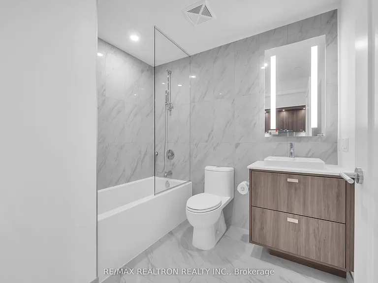 858 Dupont St #409 — Photo 13