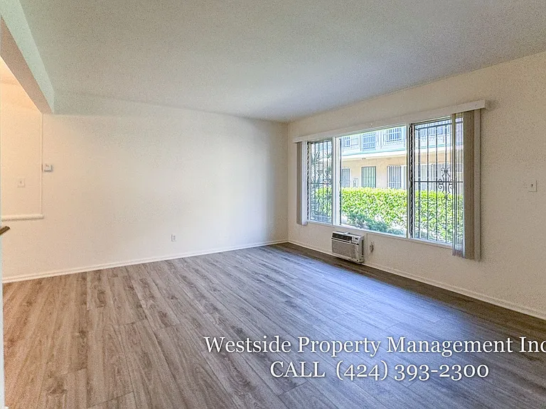 145 N La Peer Dr #1 — Photo 7