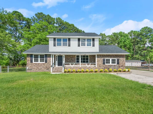 203 Horseshoe Rd, Moncks Corner, SC 29461