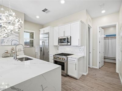 908 Allister Fields Ln, Las Vegas, NV, 89138