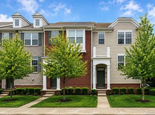 27974 Middleton Dr, Novi, MI 48377