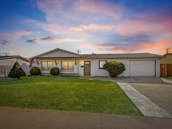 318 Kelton Dr, Salinas, CA 93906