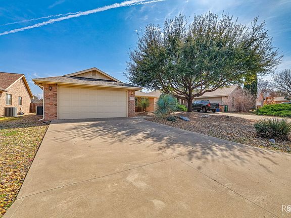 3rd image of 4814 Oak Grove Blvd