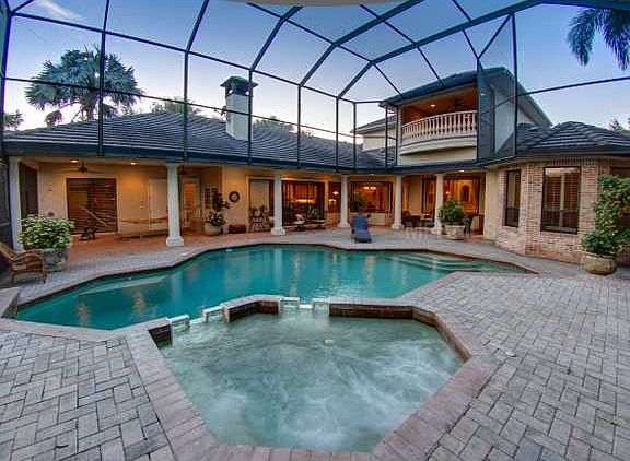 2nd image of 7702 Cherry Laurel Ct