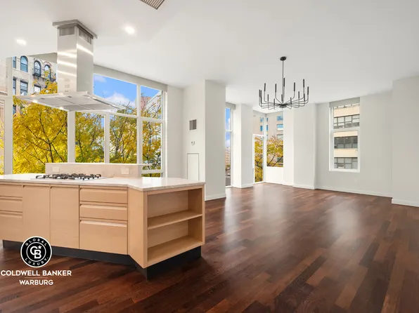 475 Greenwich Street image 1 of 19