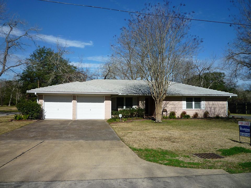 2526 Bayou Avenue