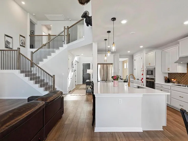 311 Bear Oak St — Photo 4