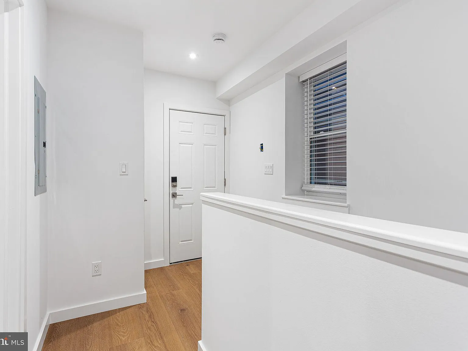 1 bed, 1.0 bath, 2676 sqft, $2,750 — Photo 2