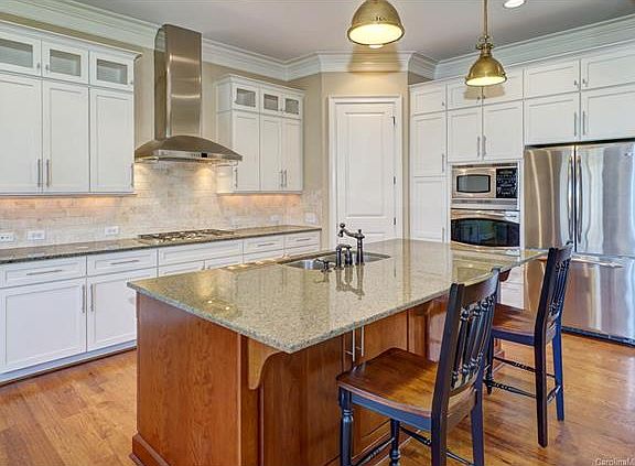 4th image of 15030 Brannock Hills Dr #84