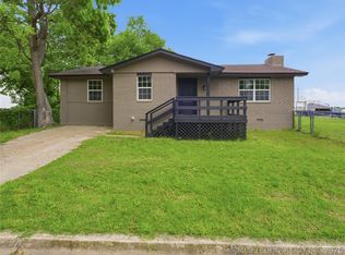271 E 2nd St, Atoka, OK 74525