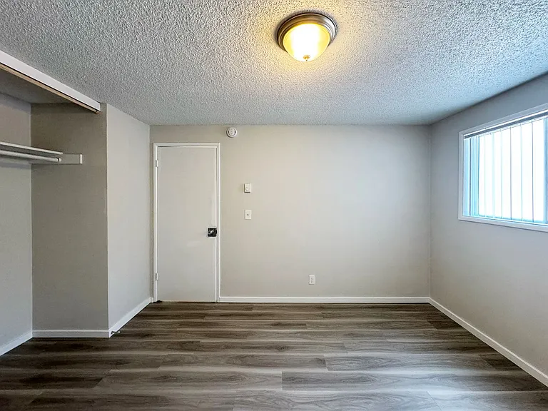 French Quarter Apartments — Photo 15