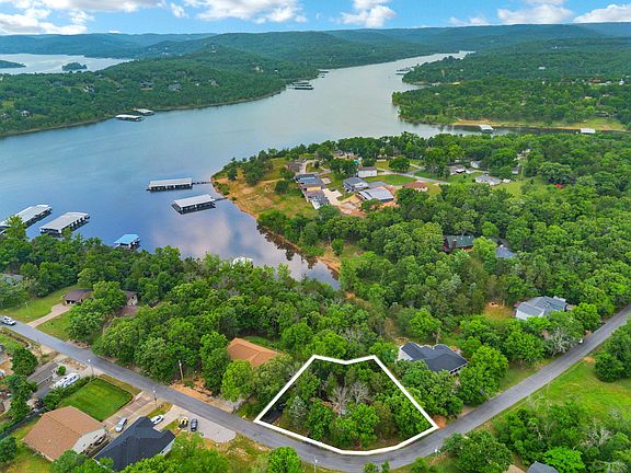 4th image of 144 Santana Circle