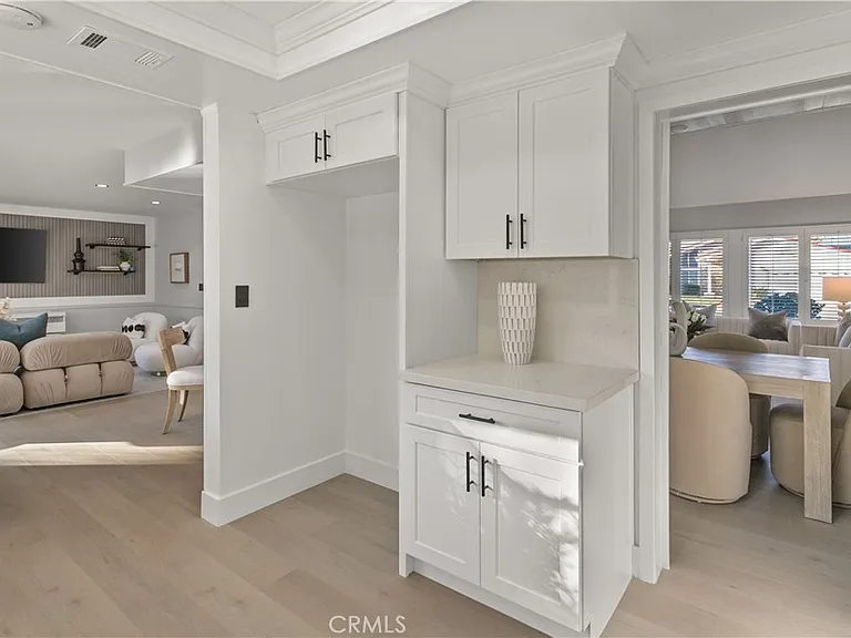 9882 Kings Canyon Dr — Photo 13
