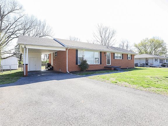 3rd image of 130 Milton Dr
