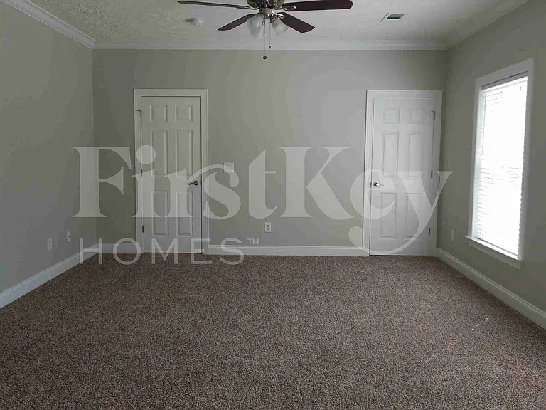 1911 Chestnut Oak Ln — Photo 17