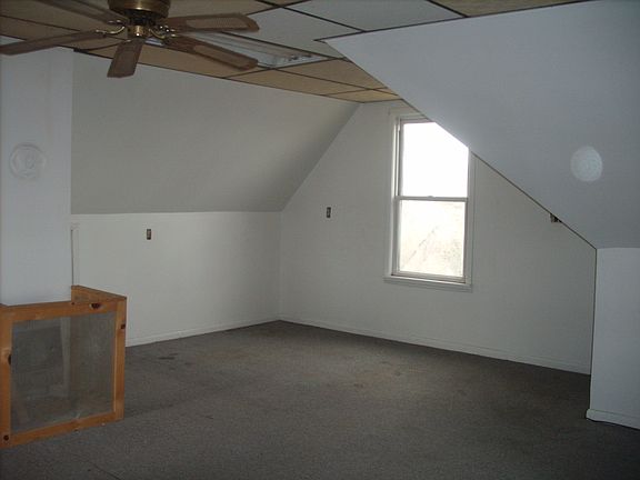 3rd Floor Bedroom