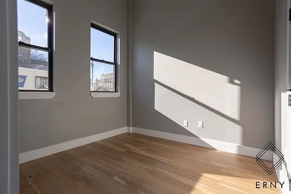 Rented by ERNY LLC | media 3