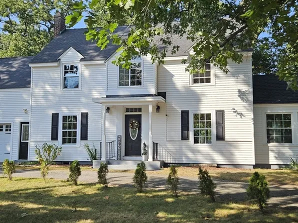 20 Bircham St, Springfield, MA 01104