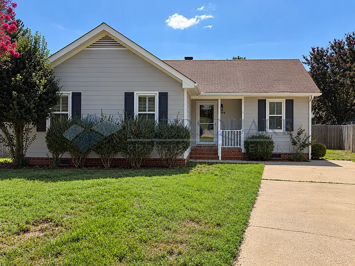 3 bed, 2.0 bath, 1148 sqft, $1,797 — Photo 1