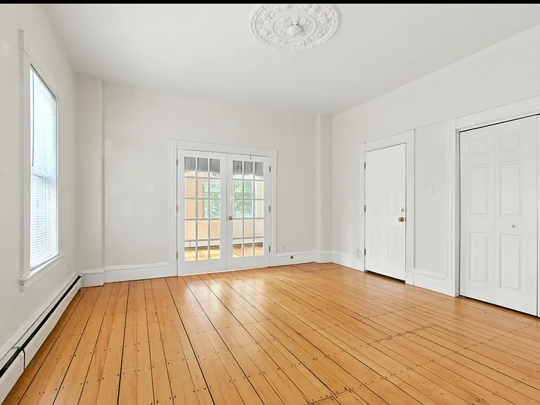 457 Broadway #1 — Photo 3