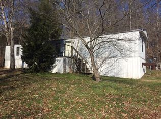 8890 Lakeshore Dr, Rutledge, TN 37861