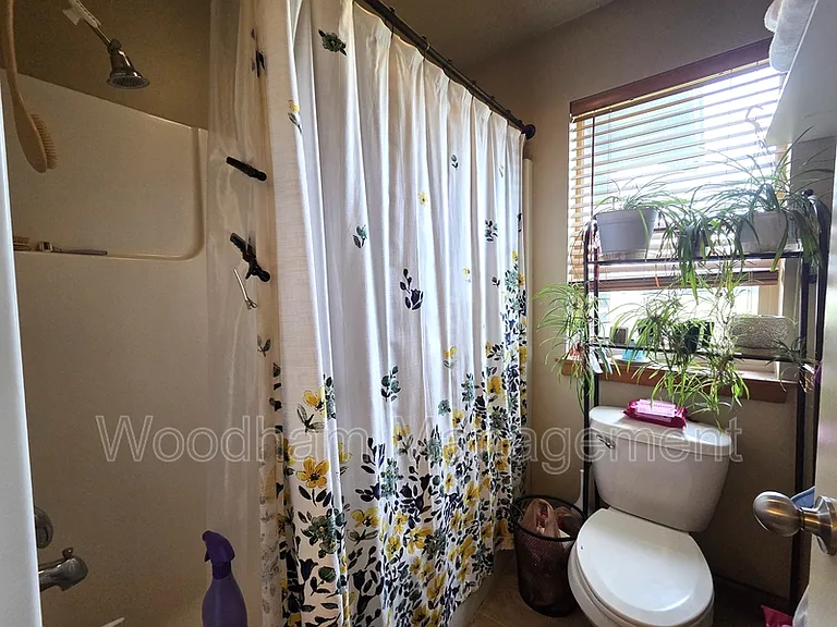 1256 Meagher Ave — Photo 15