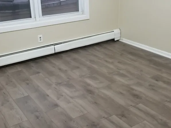 54 Poplar Street image 4 of 5