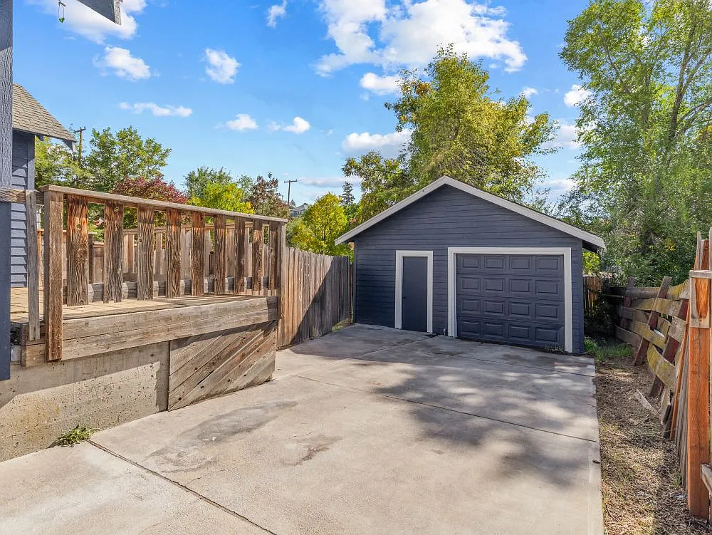 5 bed, 1.5 bath, 1415 sqft, $2,200 — Photo 4