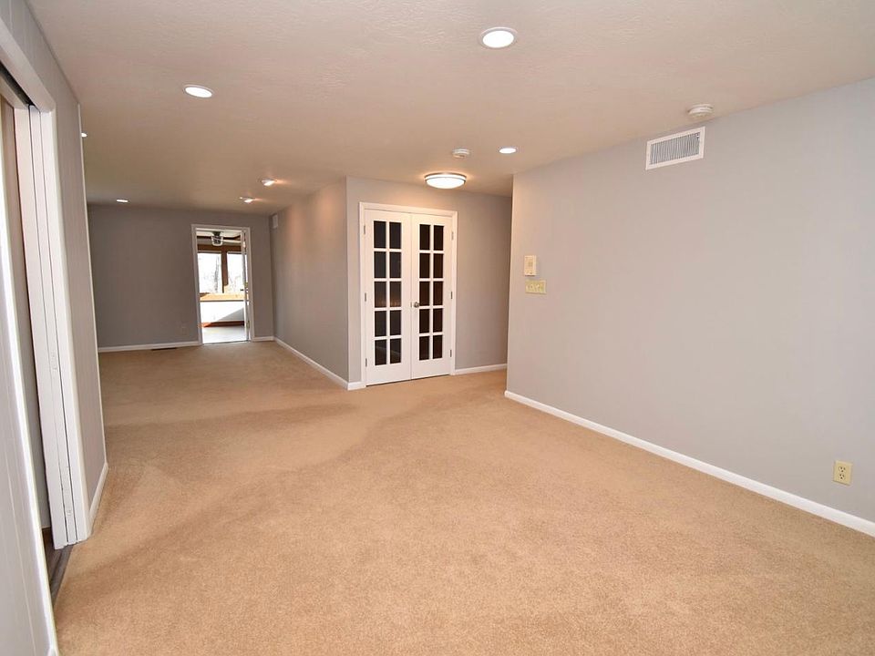 5217 N Prospect Rd, Peoria, IL 61614 Zillow